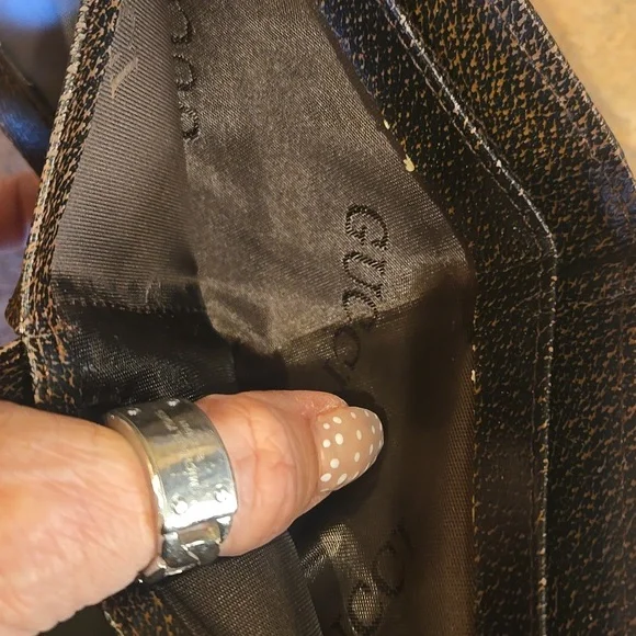 Designer Inspired Stylish Wallet - Picture 4 of 9